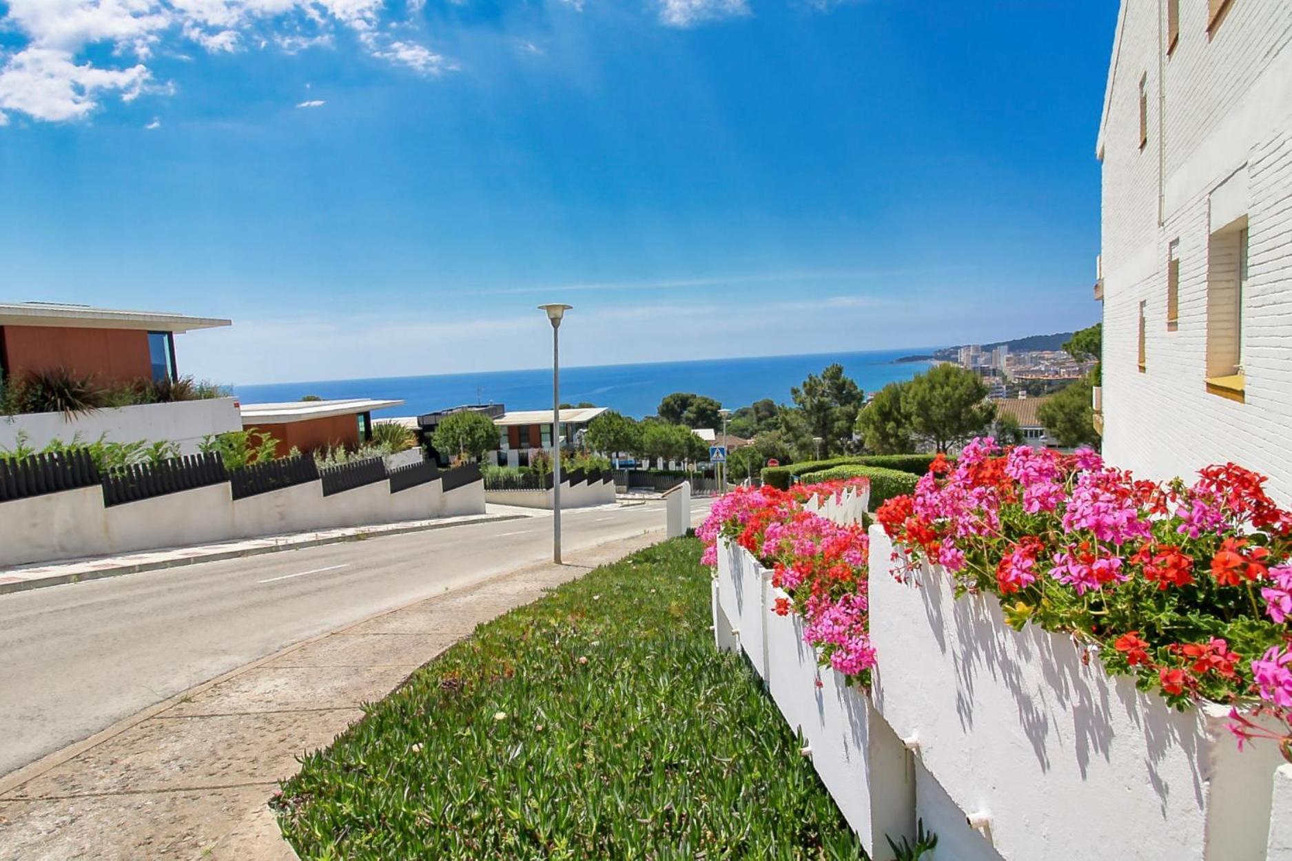 Hauzify I Apartament Orquidies Platja d'Aro Exterior photo